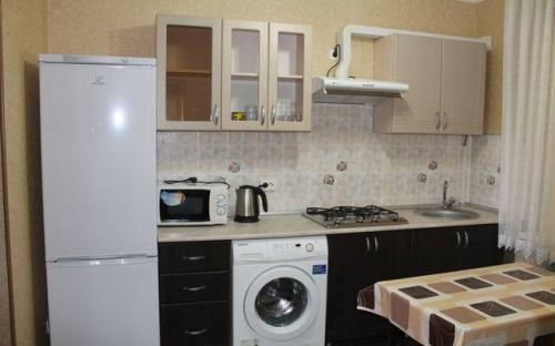 Однокомнатные апартаменты с кухней и санузлом, Гостевой дом "Анна-2" - Адлер