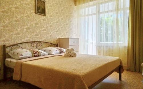 Двухместный номер люкс (с одной большой кроватью), Гостиница "Ангара" - Алушта