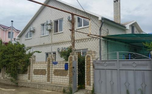 Гостевой дом "Николь" на Объездной Витязево